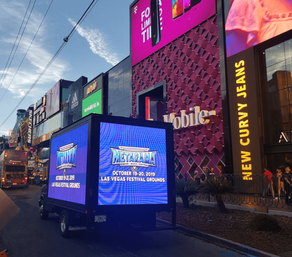 outdoor advertising agency